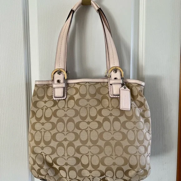 Authentic Signature Coach Light Tan with Blush Pink Shoulder Straps - Picture 1 of 16